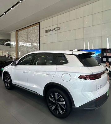 BYD Song Pro DM-I Китайский электрический внедорожник с гибридом 1.5L 110 HP L4