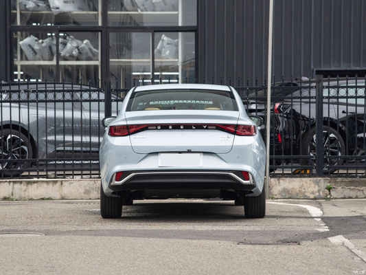 Geely Emgrand L HiP PHEV Седан 1.5T двигатель Общий диапазон 1300 км