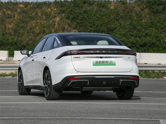 Geely Galaxy L6 Китайский электрический седан Вставка в гибридный седан 1370KM L2 Помощь в вождении