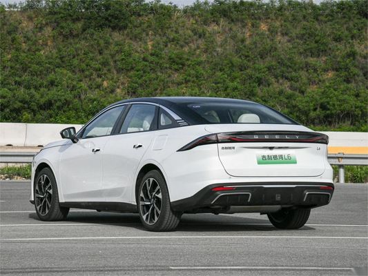 Geely Galaxy L6 Китайский электрический седан Вставка в гибридный седан 1370KM L2 Помощь в вождении