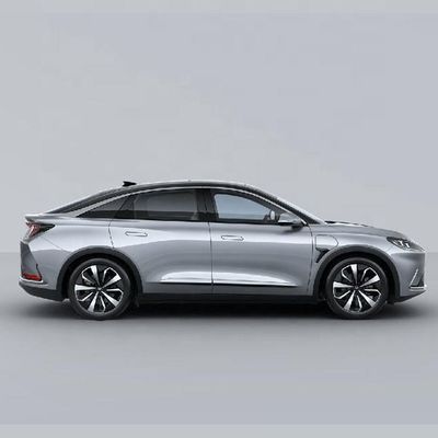 ARCFOX αS Китайский электрический седан с автономным управлением с Huawei