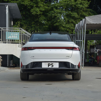 Xpeng P5 Китайский электрический внедорожник Электрический автомобиль Дальность от 460 км до 500 км