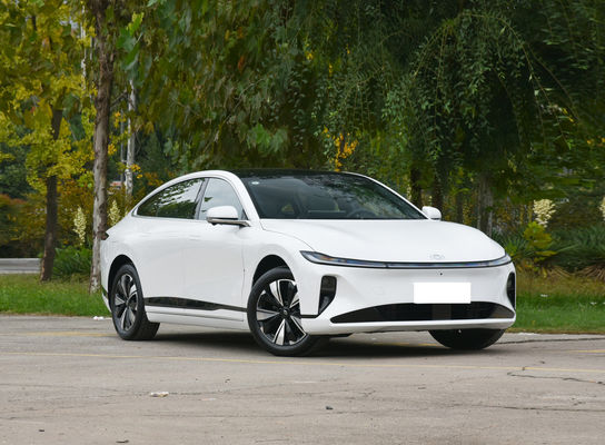 Chang'an A07 Седан EV и Reev Две комбинации Battery Life 515 км (EV) и 1200 км (1.5Т двигатель Reev)
