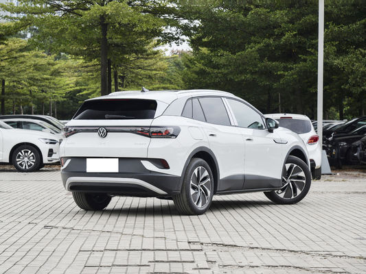 2024 Volkswagen ID.4 CROZZ, дальность 442-600 км.