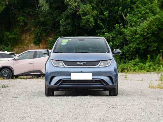 2025 BYD Dolphin, самый совершенный маленький электромобиль в Китае.
