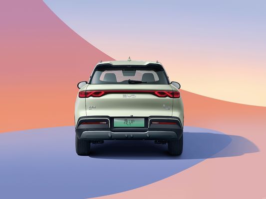 2025 BYD Yuan UP. имеет новые умные функции вождения. чисто электрический диапазон 301KM-401KM. лучшее соотношение цены и качества.
