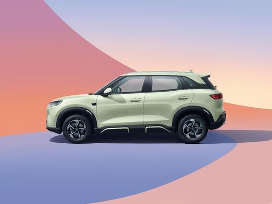 2025 BYD Yuan UP. имеет новые умные функции вождения. чисто электрический диапазон 301KM-401KM. лучшее соотношение цены и качества.