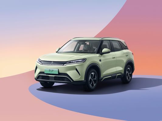 2025 BYD Yuan UP. имеет новые умные функции вождения. чисто электрический диапазон 301KM-401KM. лучшее соотношение цены и качества.