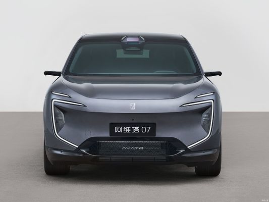 Changan Avatr 07 - новый высококлассный бренд, созданный совместно CATL, Huawei и Chang'an Automobile.что делает его самым экономически эффективным интеллектуальным двигателем.