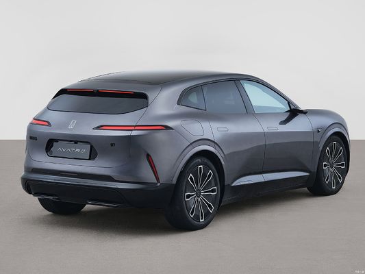 Changan Avatr 07 - новый высококлассный бренд, созданный совместно CATL, Huawei и Chang'an Automobile.что делает его самым экономически эффективным интеллектуальным двигателем.